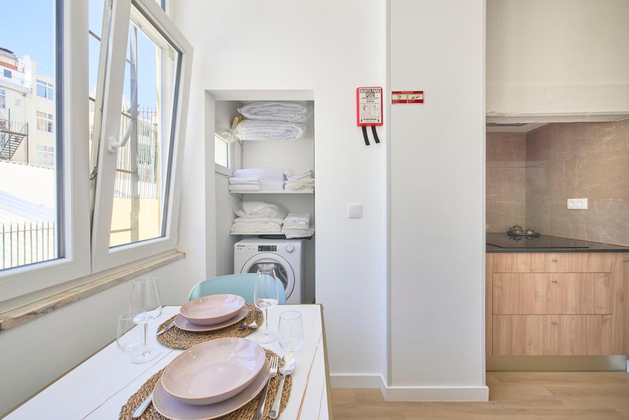 ליסבון Brand New Hostel Anjos מראה חיצוני תמונה